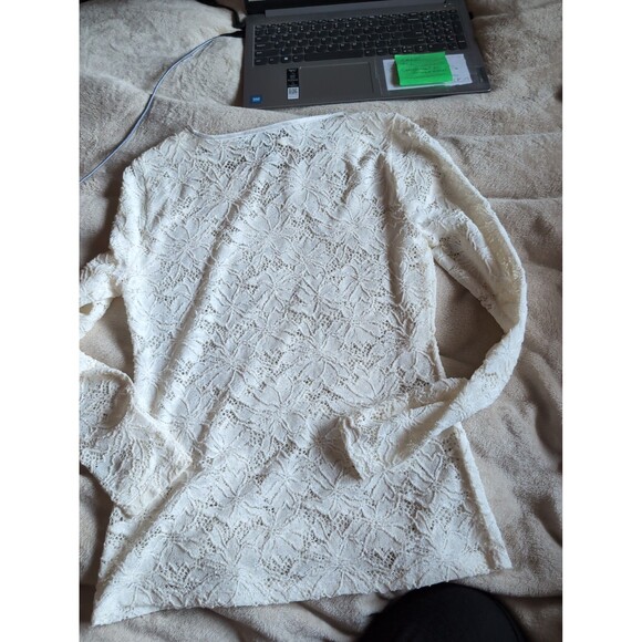 White house black market size small white lace long sleeve top - Picture 5 of 5